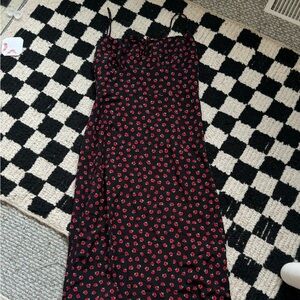 Floral midi dress looks like reformation